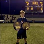 A toutes personnes intéressés, je peux donner des conseils si vous souhaitez améliorer votre jeu, votre forme physique etc